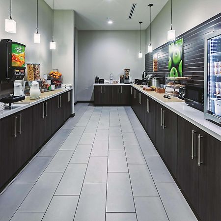 La Quinta By Wyndham Claremore Екстериор снимка