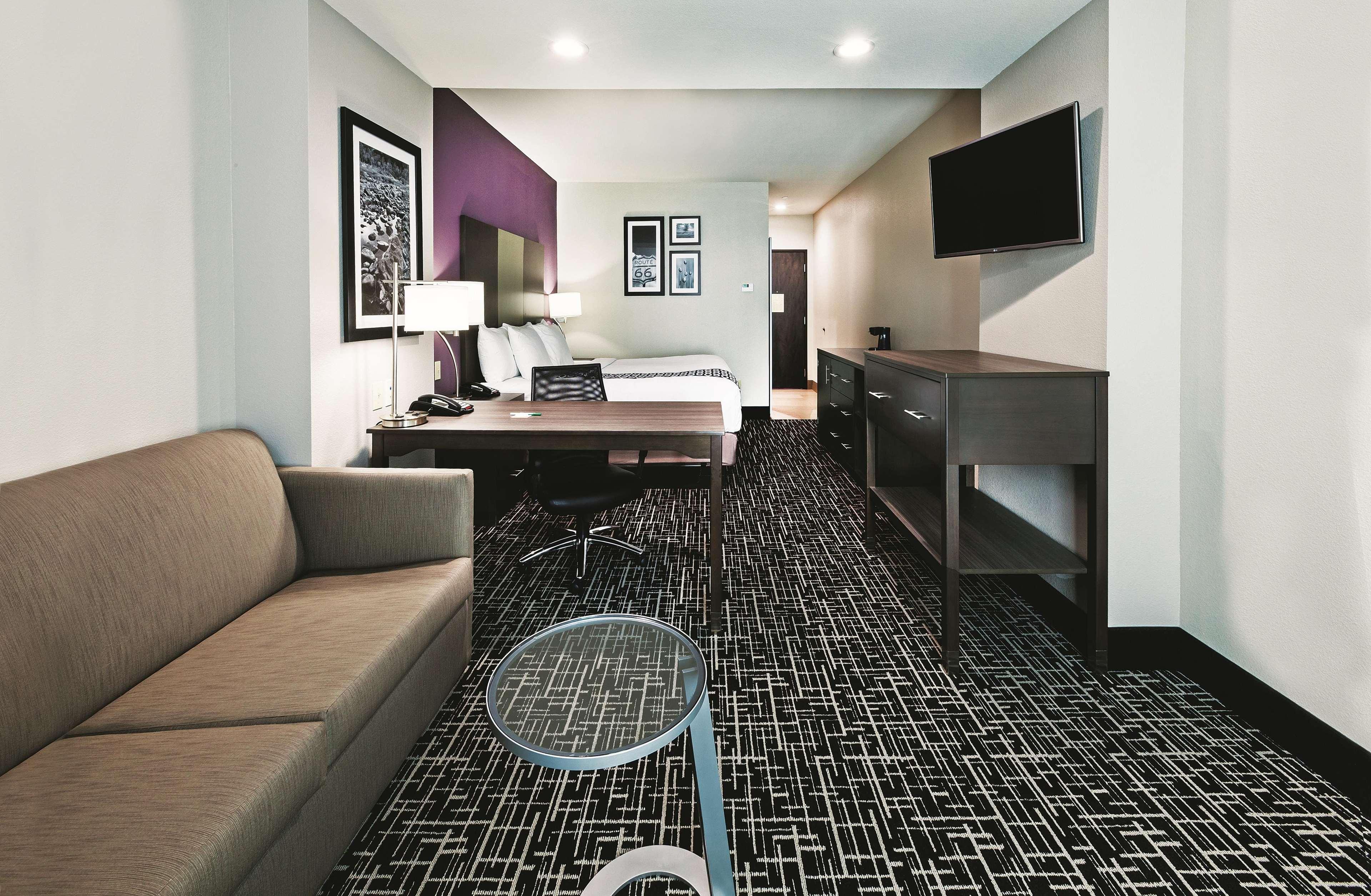 La Quinta By Wyndham Claremore Екстериор снимка